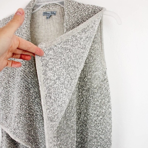 Women's Olivia Sky Heather Vanilla Boucle Wool Blend Vest, Gray, Size Medium - Picture 3 of 11